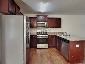 4863 Clarkstone Dr in Flowery Branch, GA - Foto de edificio - Building Photo