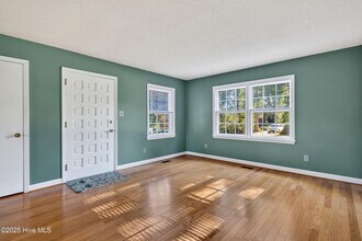 259 Shoreline Dr in New Bern, NC - Building Photo - Building Photo