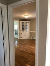 8 Brookings Dr in Kingston, MA - Foto de edificio - Building Photo