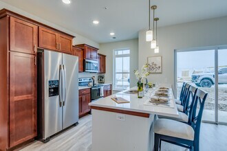 The Oaks at 8100 in Oak Creek, WI - Building Photo - Interior Photo