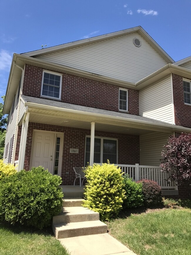 1368 Cobble Creek Cir