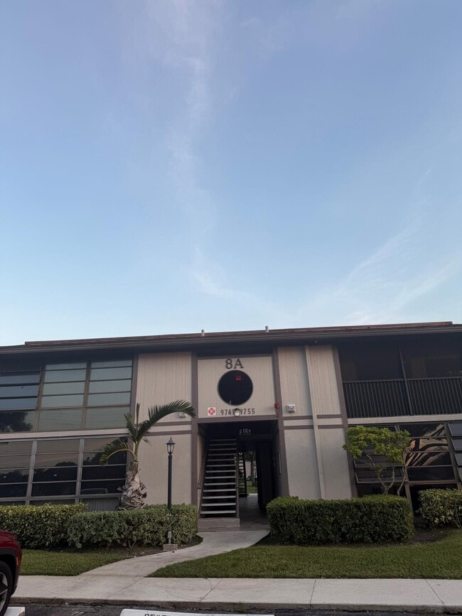 9743 W McNab Rd in Tamarac, FL - Building Photo - Building Photo