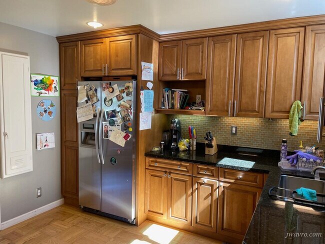 215 Evelyn Way in San Francisco, CA - Building Photo - Building Photo