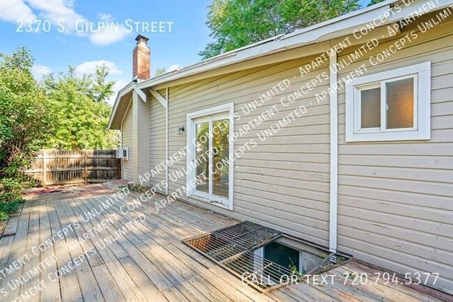 2370 S Gilpin St in Denver, CO - Foto de edificio - Building Photo