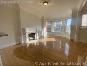 891 Massachusetts Ave in Cambridge, MA - Building Photo - Building Photo