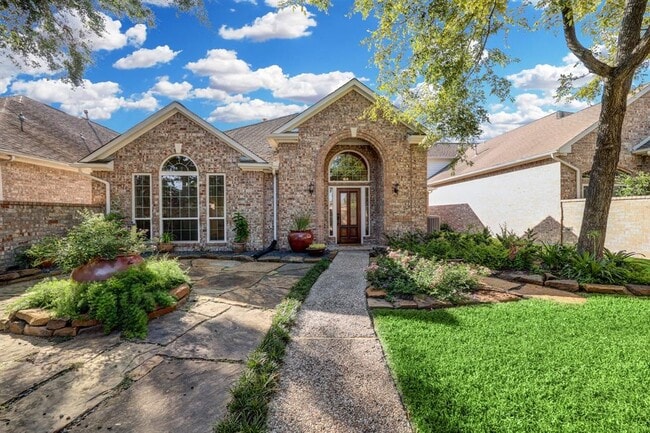 5022 Coral Gables Dr in Houston, TX - Building Photo - Building Photo