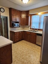 222 Anthony St SE in Willmar, MN - Foto de edificio - Building Photo