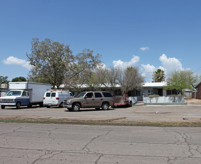 2735-2749 N York Pl in Tucson, AZ - Building Photo - Building Photo