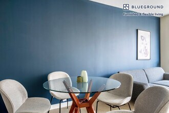 425 8th St NW-Unit -FL8-ID138 in Washington, DC - Building Photo - Building Photo