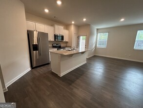5320 Barberry Ave in Oakwood, GA - Building Photo - Building Photo