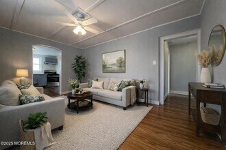 23 Rector Pl in Red Bank, NJ - Building Photo - Building Photo