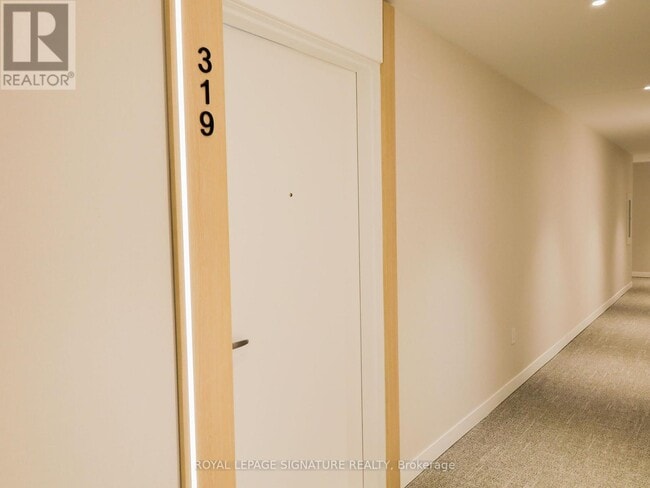 251 Masonry Wy in Mississauga, ON - Building Photo - Building Photo