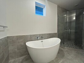 4441 Whitney Oak Ln in Houston, TX - Building Photo