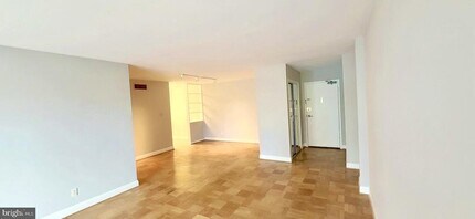 4977 Battery Ln in Bethesda, MD - Building Photo - Building Photo