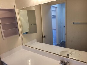 8661 Wilbur Ave in Los Angeles, CA - Building Photo - Building Photo