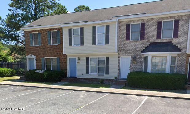 120 Concord Dr in Greenville, NC - Foto de edificio