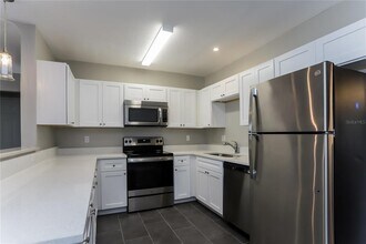 8464 Hollyhock Ave in Seminole, FL - Building Photo - Building Photo