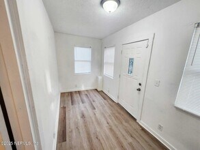 2184 W 45th St in Jacksonville, FL - Building Photo - Building Photo