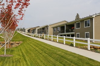 StoneHorse At Wandermere in Spokane, WA - Building Photo - Building Photo