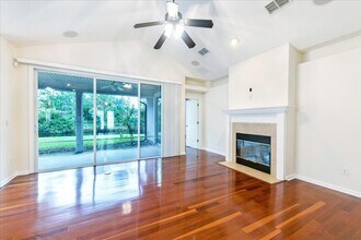 4569 Comanche Trail Blvd in Jacksonville, FL - Building Photo - Building Photo