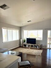 106 Nokekula Loop in Wailuku, HI - Foto de edificio - Building Photo