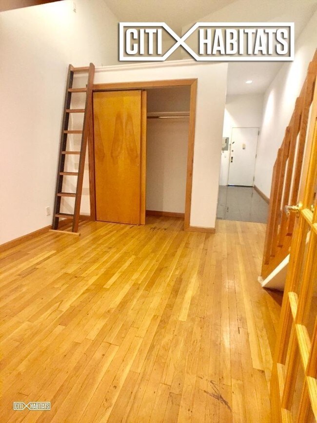 25 Loisaida Ave-Unit -1R in New York, NY - Building Photo - Building Photo