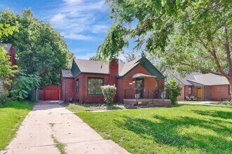 230 S Minneapolis St in Wichita, KS - Building Photo - Building Photo