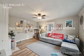 136 Windsor St in Sun Prairie, WI - Building Photo - Building Photo