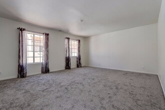 511 N Elena Ave in Redondo Beach, CA - Building Photo - Building Photo
