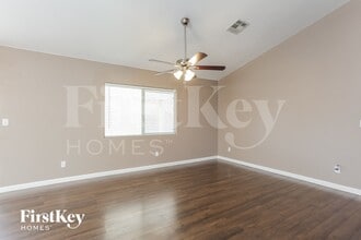 2521 Carolina Ct in North Las Vegas, NV - Building Photo - Building Photo