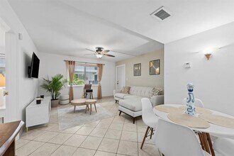 1000 SE 15th St in Fort Lauderdale, FL - Building Photo - Building Photo