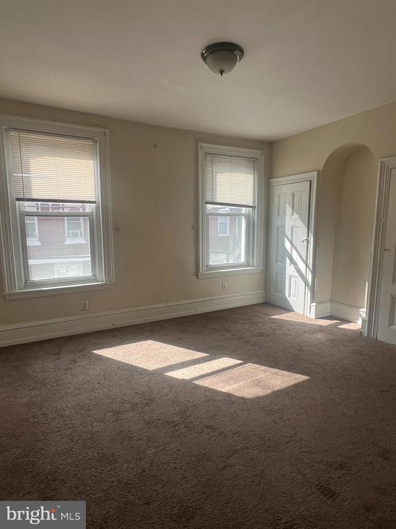 2033 N Carlisle St in Philadelphia, PA - Building Photo - Building Photo