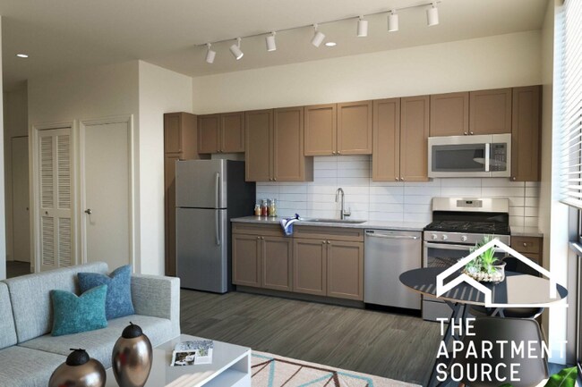 830 N Milwaukee Ave-Unit -405 in Chicago, IL - Building Photo - Building Photo