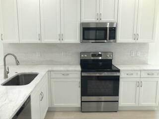 9231 SW Pepoli Way in Port St. Lucie, FL - Building Photo - Building Photo