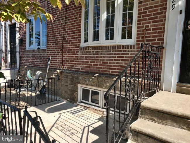 8429 Michener Ave photo'