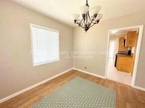 10918 Dalwood Ave in Downey, CA - Building Photo - Building Photo