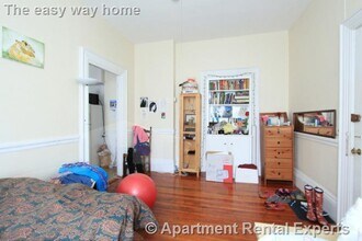8 A Forest St, Unit #1L in Cambridge, MA - Foto de edificio - Building Photo