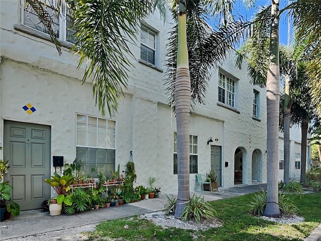 property at 2305 W Texas Ave