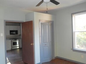 522 High School St in Collinsville, IL - Building Photo - Building Photo