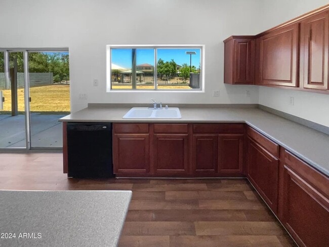 property at 1 W La Salle St