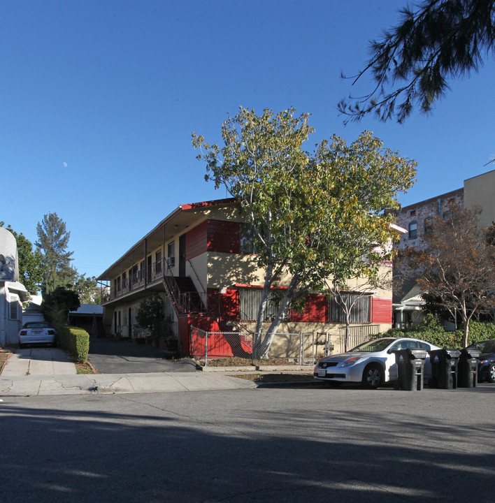 1736 Kenmore Ave in Los Angeles, CA - Foto de edificio