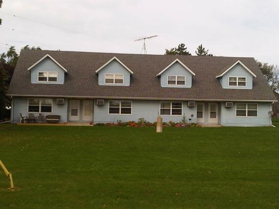 Bauman Apartments in Campbellsport, WI - Foto de edificio