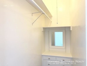 2741 San Marino St in Los Angeles, CA - Building Photo - Building Photo