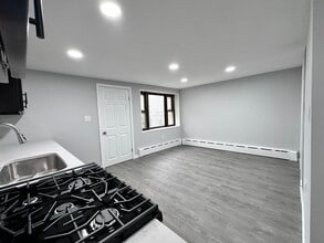 6411 Durham Ave in North Bergen, NJ - Building Photo - Building Photo