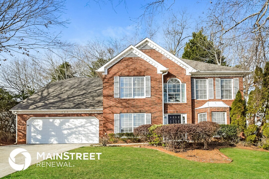 742 Riverlanding Dr in Lawrenceville, GA - Foto de edificio