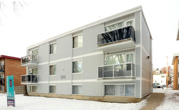 Shardan Manor in Edmonton, AB - Building Photo - Building Photo