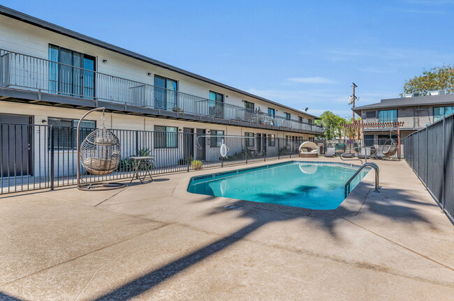 The Harlow Apartments in Tempe, AZ - Foto de edificio - Building Photo