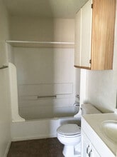 8824 Old McGregor Rd in Woodway, TX - Building Photo - Building Photo