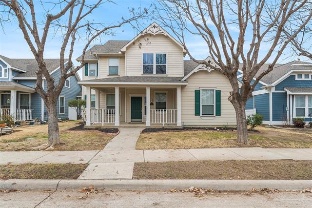 10015 Pinecrest Dr in Providence Village, TX - Building Photo