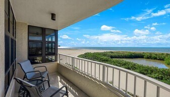 440 Seaview Ct, Unit 912 in Marco Island, FL - Building Photo